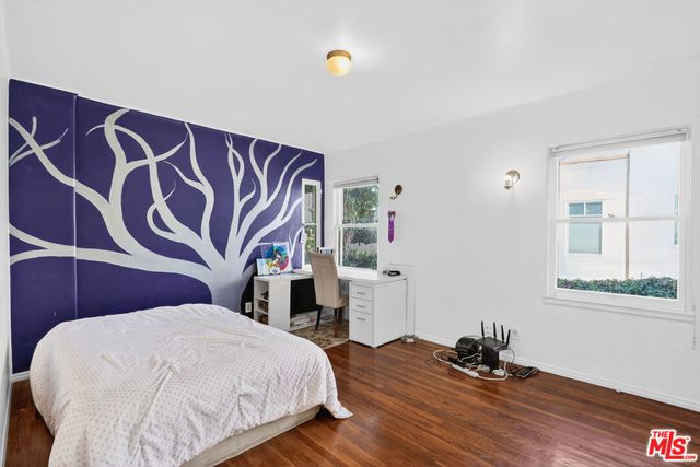 1544 S Point View Street, Los Angeles, CA 90035