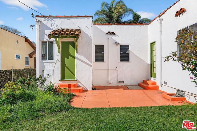 1544 S Point View Street, Los Angeles, CA 90035