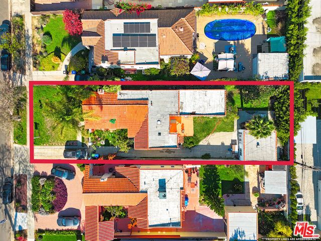 1544 S Point View Street, Los Angeles, CA 90035