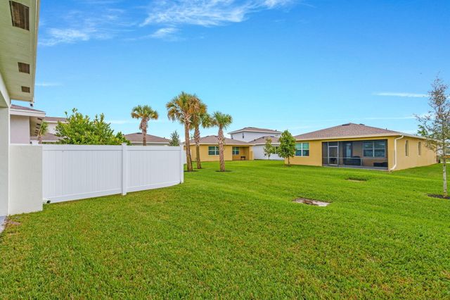 5726 Graceful Way, Delray Beach, FL 33484