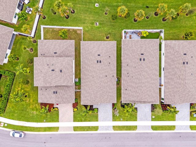 5726 Graceful Way, Delray Beach, FL 33484
