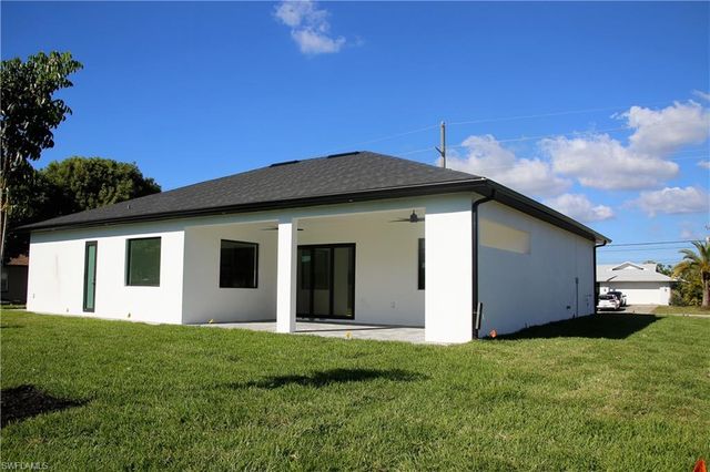 214 SE 8th ST, Cape Coral, FL 33990