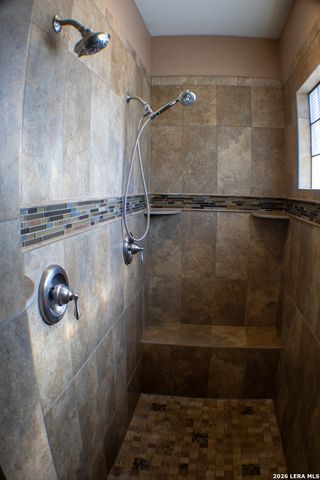 201 Abrego Lake, Floresville, TX 78114