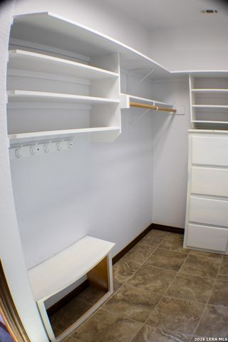 201 Abrego Lake, Floresville, TX 78114