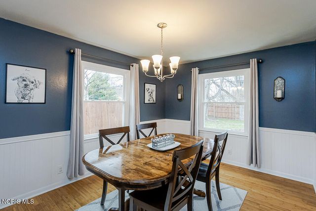 3212 Lambert Drive, Toledo, OH 43613