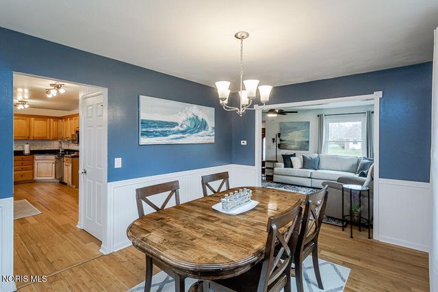 3212 Lambert Drive, Toledo, OH 43613