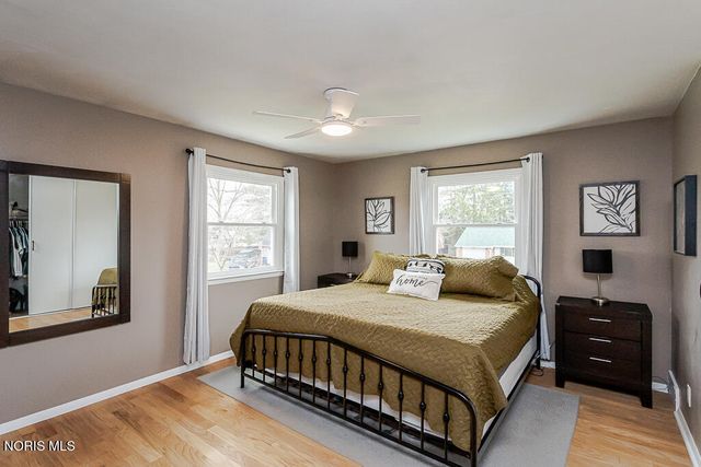 3212 Lambert Drive, Toledo, OH 43613