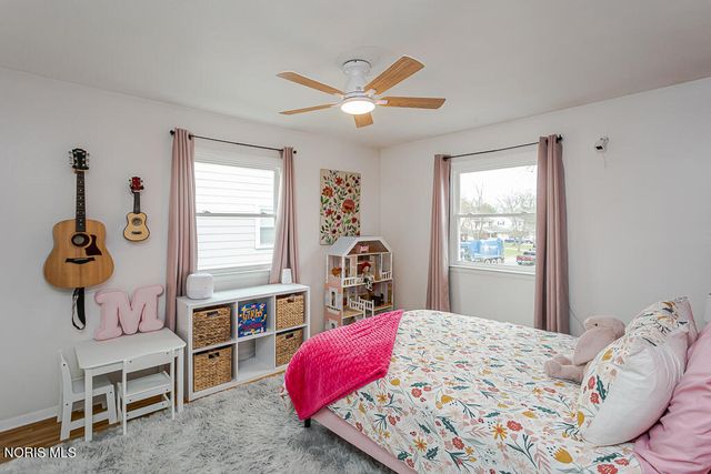 3212 Lambert Drive, Toledo, OH 43613