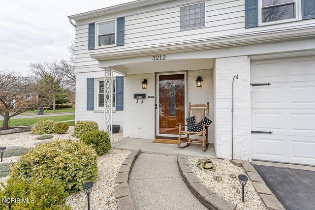 3212 Lambert Drive, Toledo, OH 43613