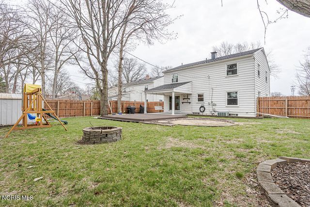 3212 Lambert Drive, Toledo, OH 43613