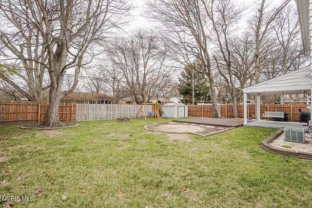 3212 Lambert Drive, Toledo, OH 43613