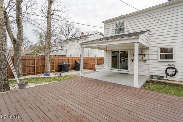 3212 Lambert Drive, Toledo, OH 43613