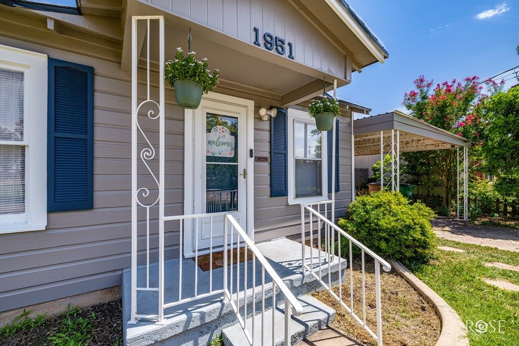 Image 6 of property listing at 1951 W Twohig Ave, San Angelo, TX 76901