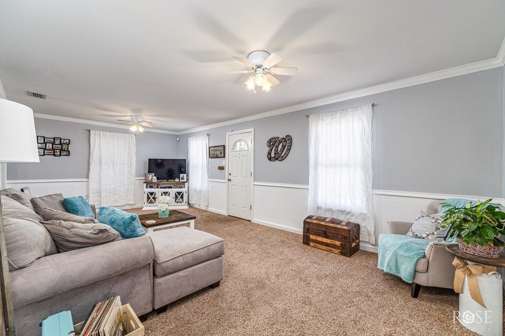 Image 7 of property listing at 1951 W Twohig Ave, San Angelo, TX 76901