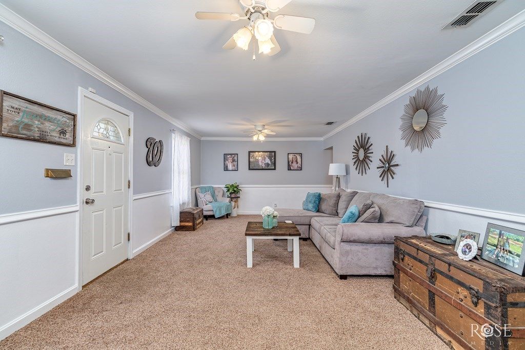 Image 8 of property listing at 1951 W Twohig Ave, San Angelo, TX 76901