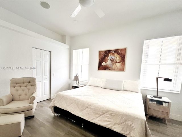 1901 Cedar Ct, Weston, FL 33327