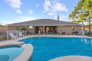 1896 Sundown Dr, Navarre, FL 32566