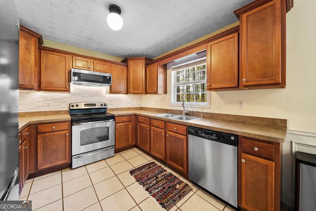 294 Pine Ridge Circle, Winterville, GA 30683