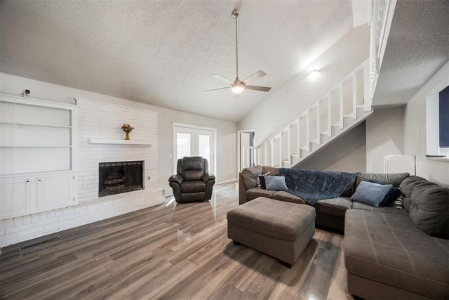 1125 Sennybridge Drive, Yukon, OK 73099