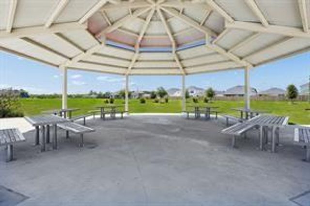 330 Smugglers Bay Lane, Crosby, TX 77532