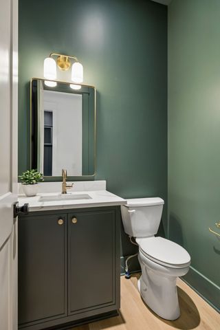 832A Neartop Dr, Nashville, TN 37205