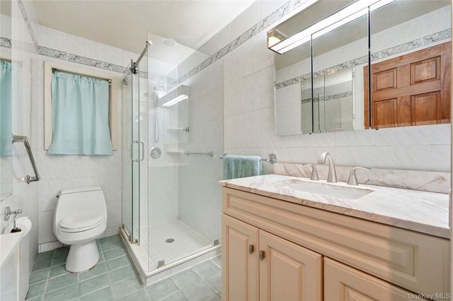 947 White Birch Lane, Wantagh, NY 11793