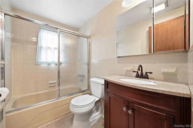 947 White Birch Lane, Wantagh, NY 11793