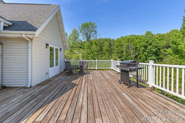 5189 Crooked Crk Road, Saranac, MI 48881