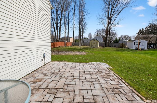 7820 Running Brook Lane, Cicero, NY 13039
