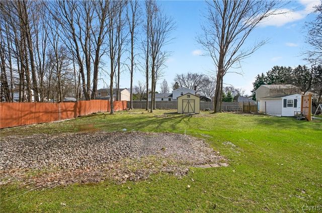 7820 Running Brook Lane, Cicero, NY 13039