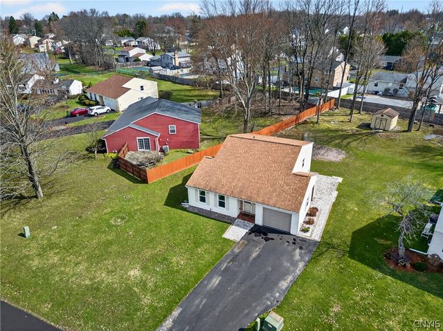7820 Running Brook Lane, Cicero, NY 13039