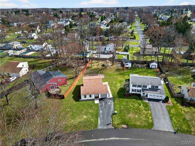 7820 Running Brook Lane, Cicero, NY 13039