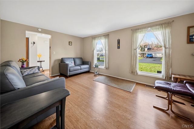 7820 Running Brook Lane, Cicero, NY 13039