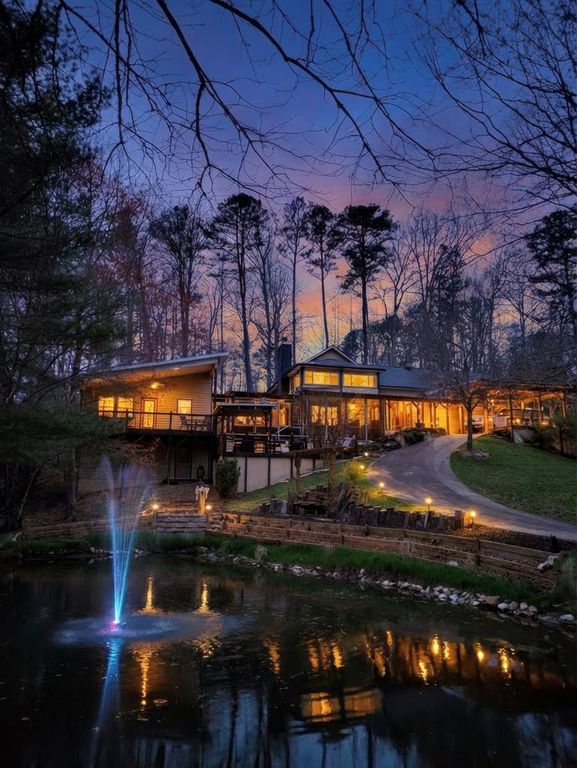 214 Hedden Road, Murphy, NC 28906