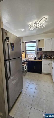 8800 Boulevard East 8K, North Bergen, NJ 07047