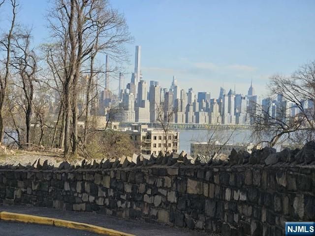 8800 Boulevard East 8K, North Bergen, NJ 07047