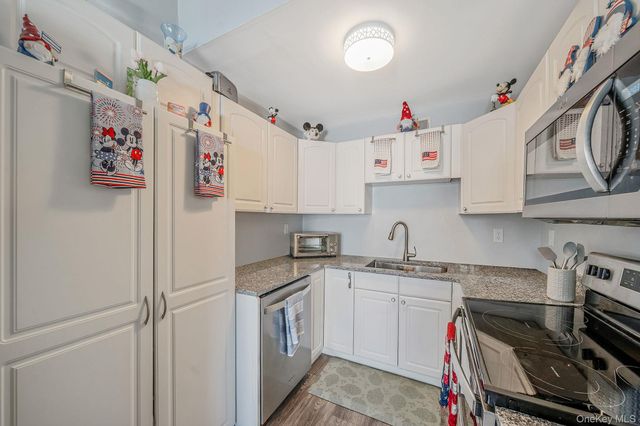 71 Crystal Rock Court, Middle Island, NY 11953