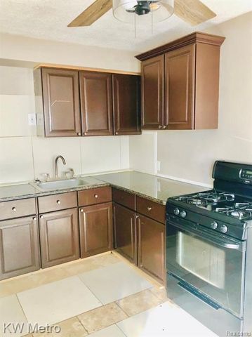 14029 Grandville Avenue, Detroit, MI 48223