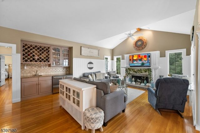 58 Brook Dr, Harding Twp., NJ 07960