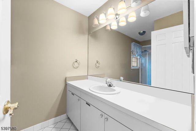 58 Brook Dr, Harding Twp., NJ 07960