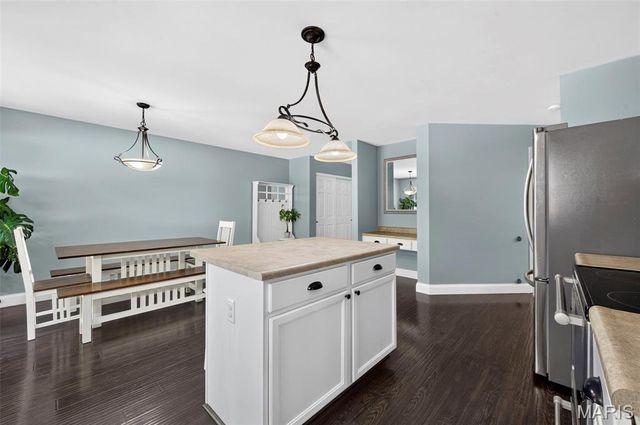 317 Hunters Heights Drive, Eureka, MO 63025