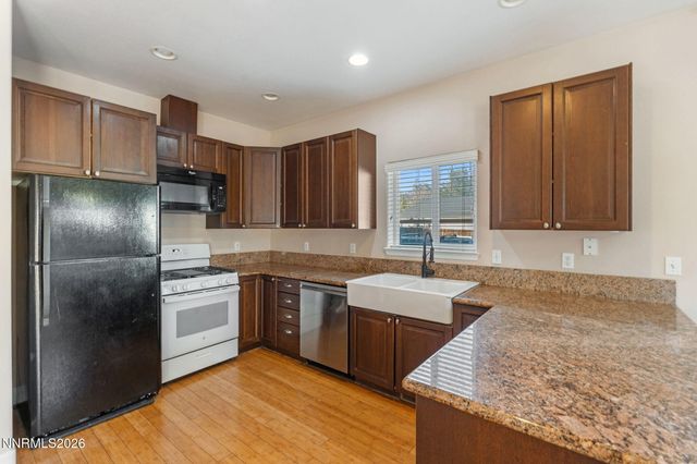 880 Salazar Lane, Reno, NV 89509