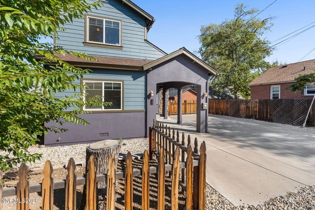 880 Salazar Lane, Reno, NV 89509