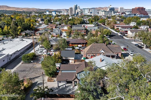 880 Salazar Lane, Reno, NV 89509