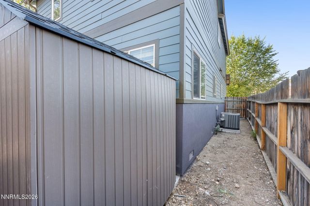 880 Salazar Lane, Reno, NV 89509