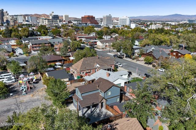 880 Salazar Lane, Reno, NV 89509