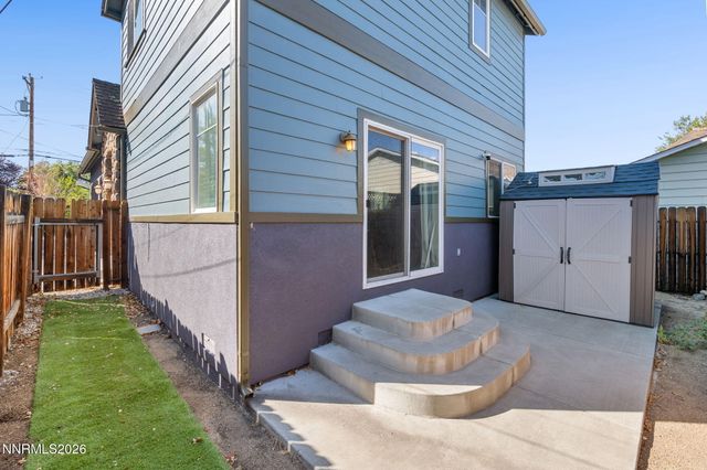 880 Salazar Lane, Reno, NV 89509