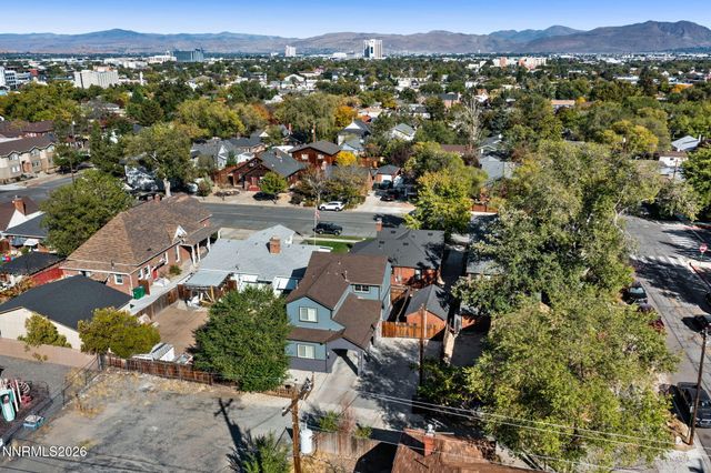 880 Salazar Lane, Reno, NV 89509