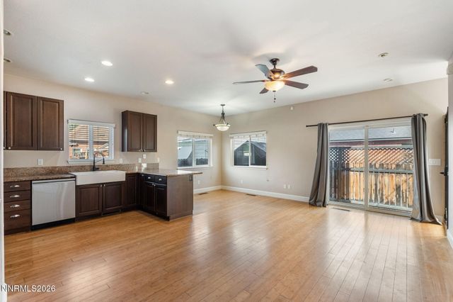 880 Salazar Lane, Reno, NV 89509