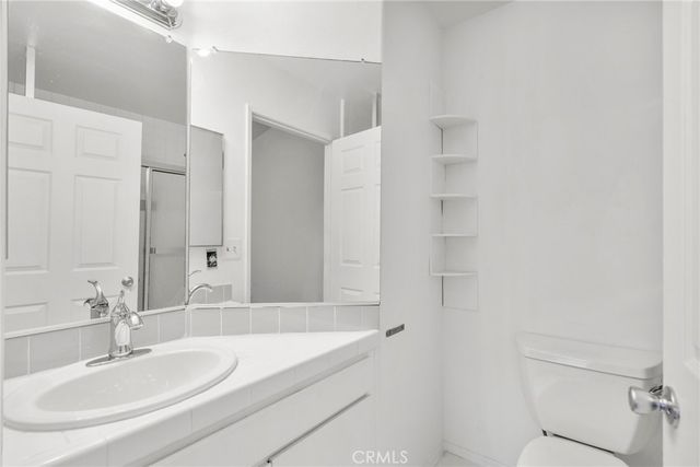 18347 Saticoy Street 24, Reseda, CA 91335